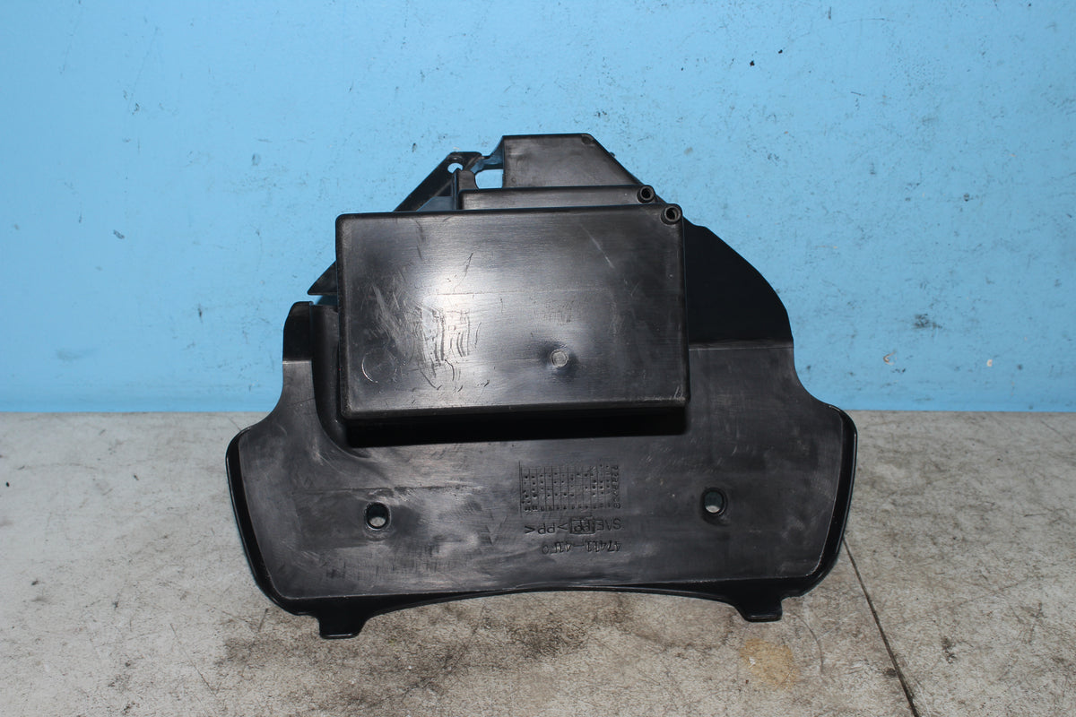 05-09 Suzuki Boulevard C50T VL800 Battery Box Electric Parts Holder Tray Tool