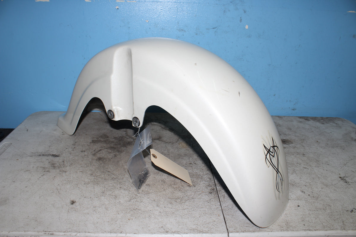 05-09 Suzuki Boulevard C50T VL800 Front Fender Wheel Cover Mud Guard White