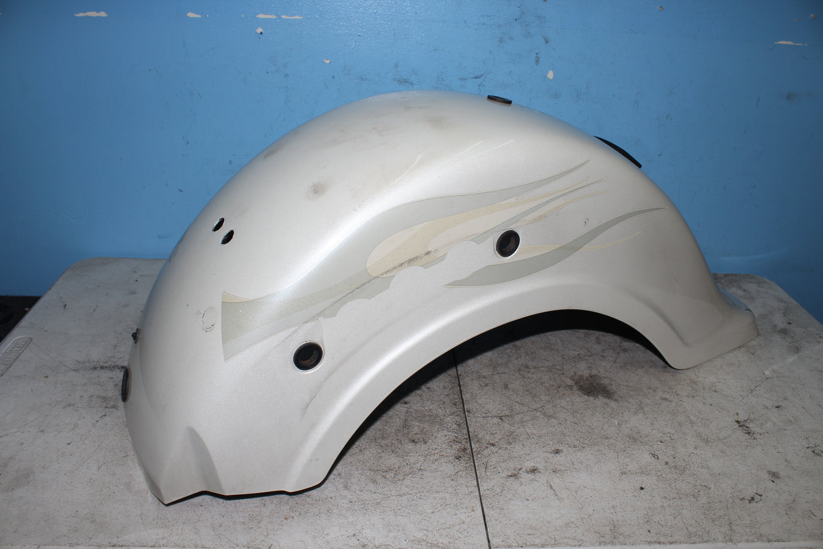 05-09 Suzuki Boulevard C50T VL800 Rear Fender Wheel Cover Mud Guard White *DMG*