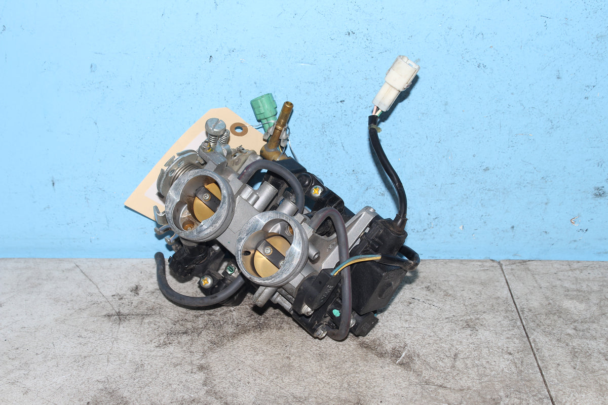 05-09 Suzuki Boulevard C50T VL800 Carburetor Throttle Body Intake