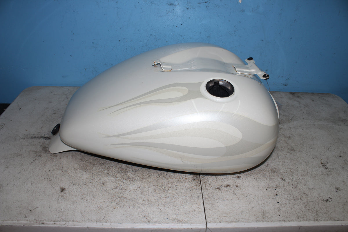 05-09 Suzuki Boulevard C50T VL800 Gas Tank Fuel Petrol White