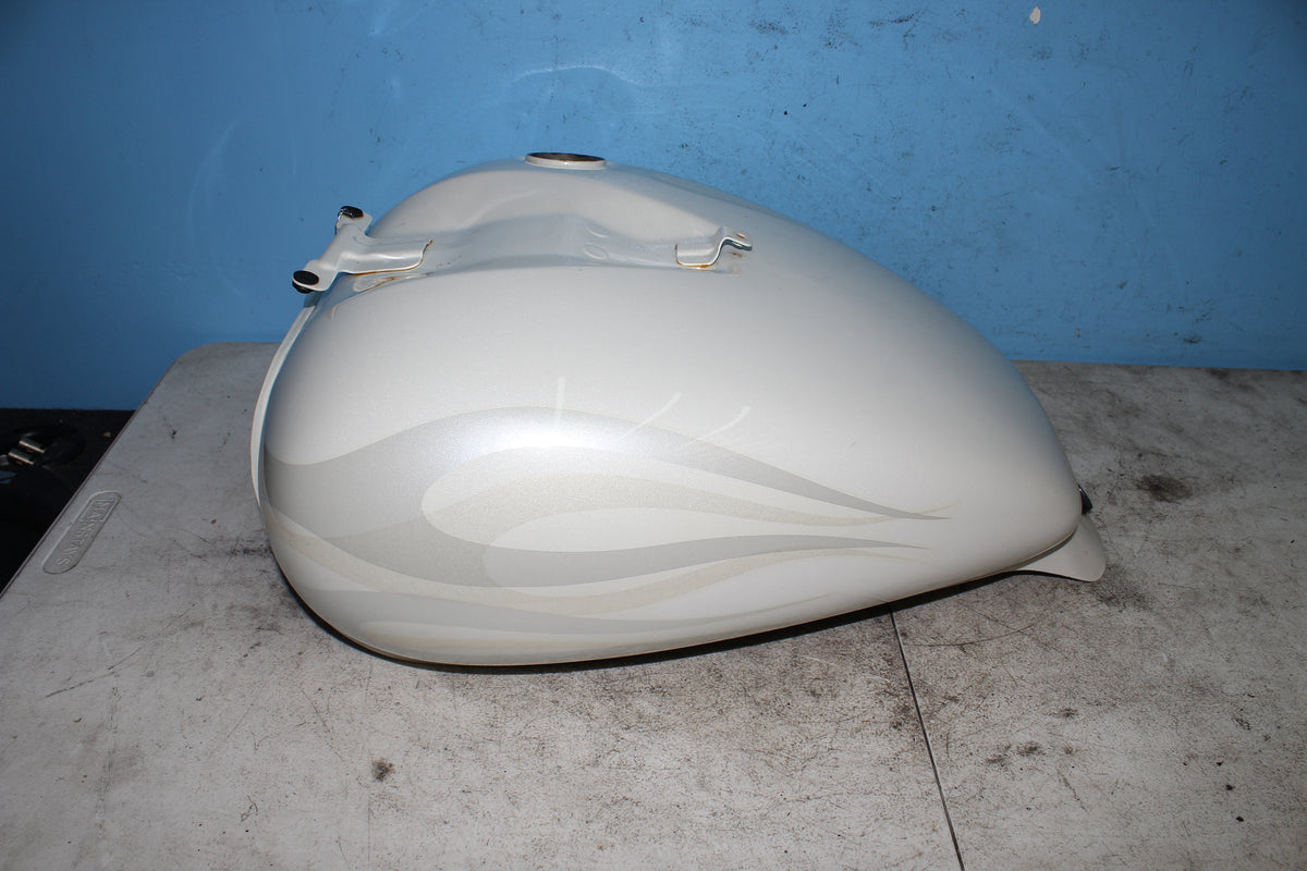 05-09 Suzuki Boulevard C50T VL800 Gas Tank Fuel Petrol White