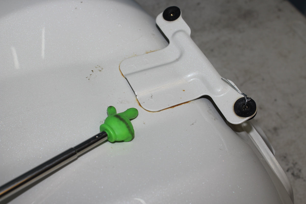 05-09 Suzuki Boulevard C50T VL800 Gas Tank Fuel Petrol White