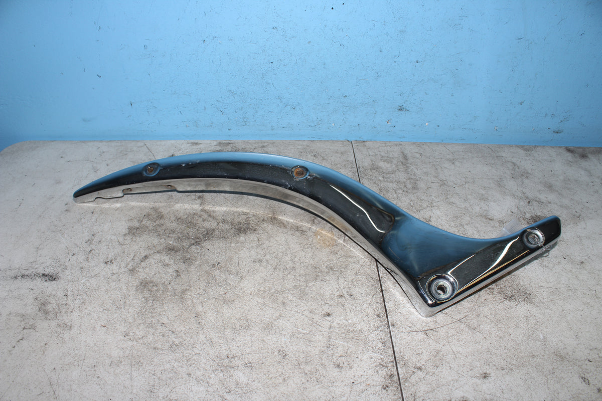 05-09 Suzuki Boulevard C50T VL800 Right Rear Fender Mount Strut Cover Grip Frame