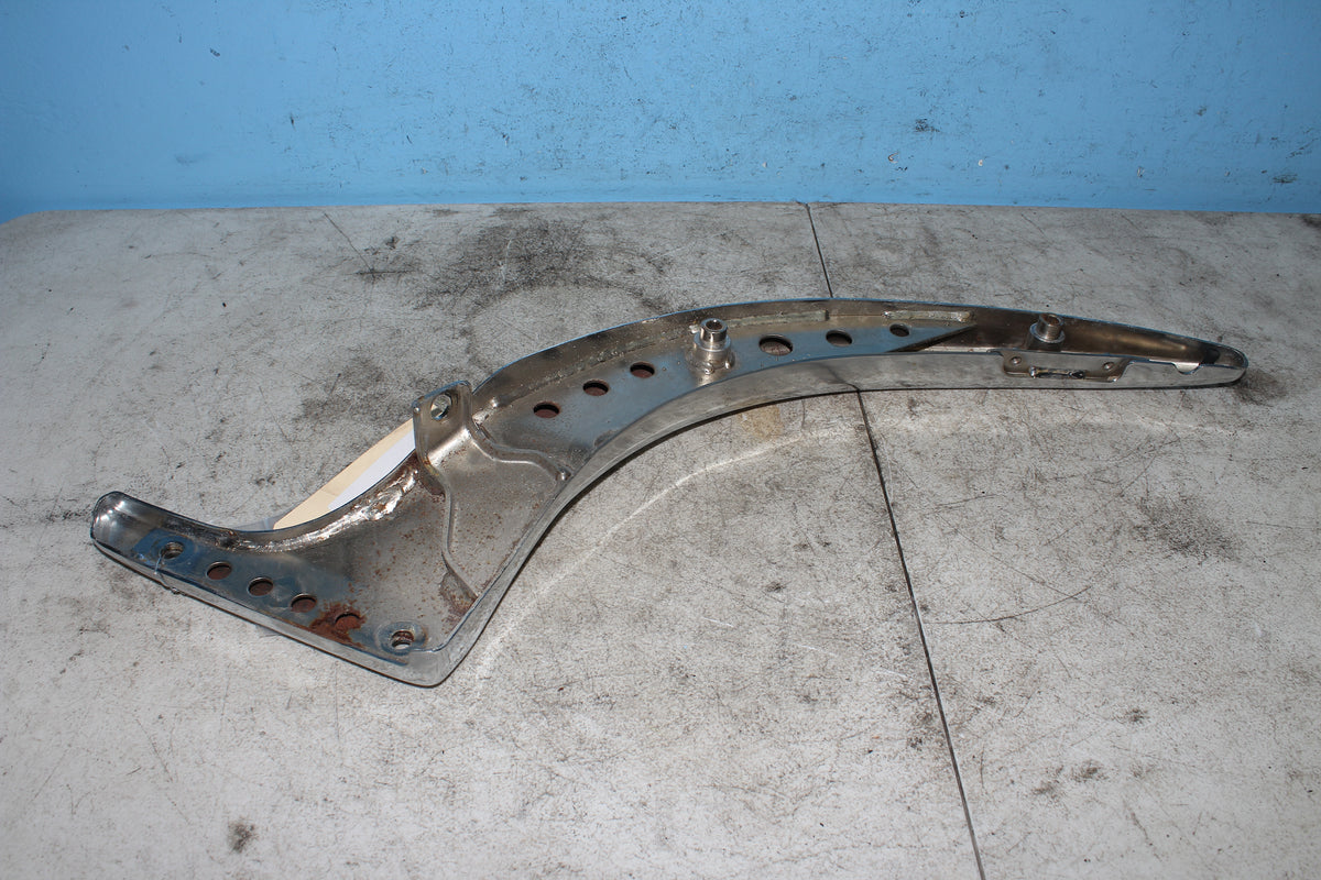 05-09 Suzuki Boulevard C50T VL800 Right Rear Fender Mount Strut Cover Grip Frame