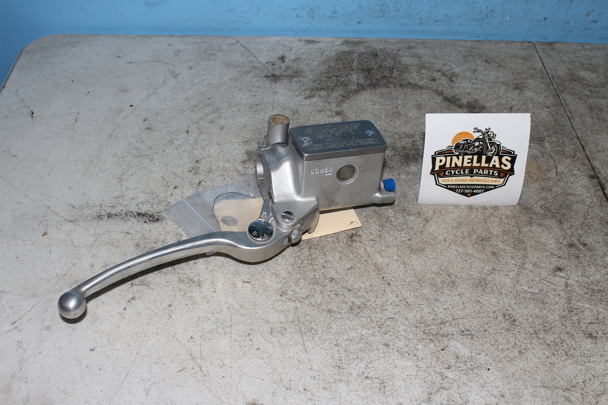 05-09 Suzuki Boulevard C50T VL800 Front Brake Master Cylinder Lever Bar Clamp