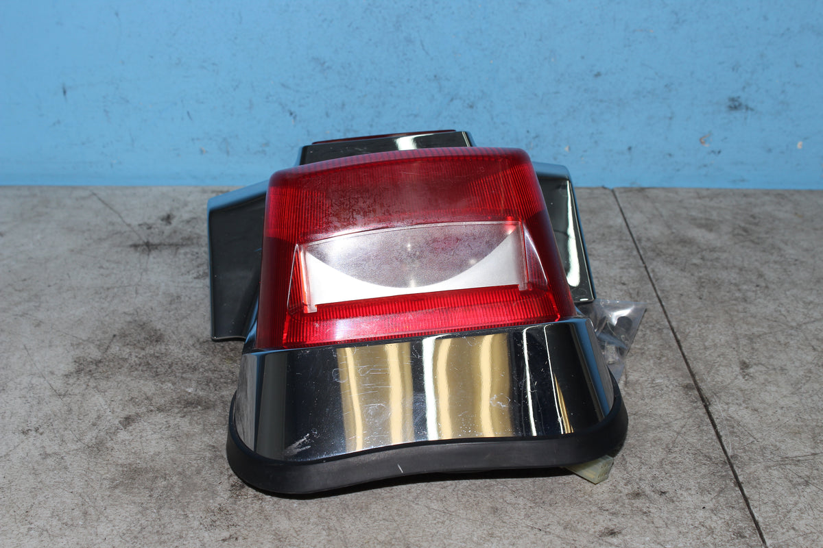 05-09 Suzuki Boulevard C50T VL800 Rear Tail Light Brake Stop Lamp Lens