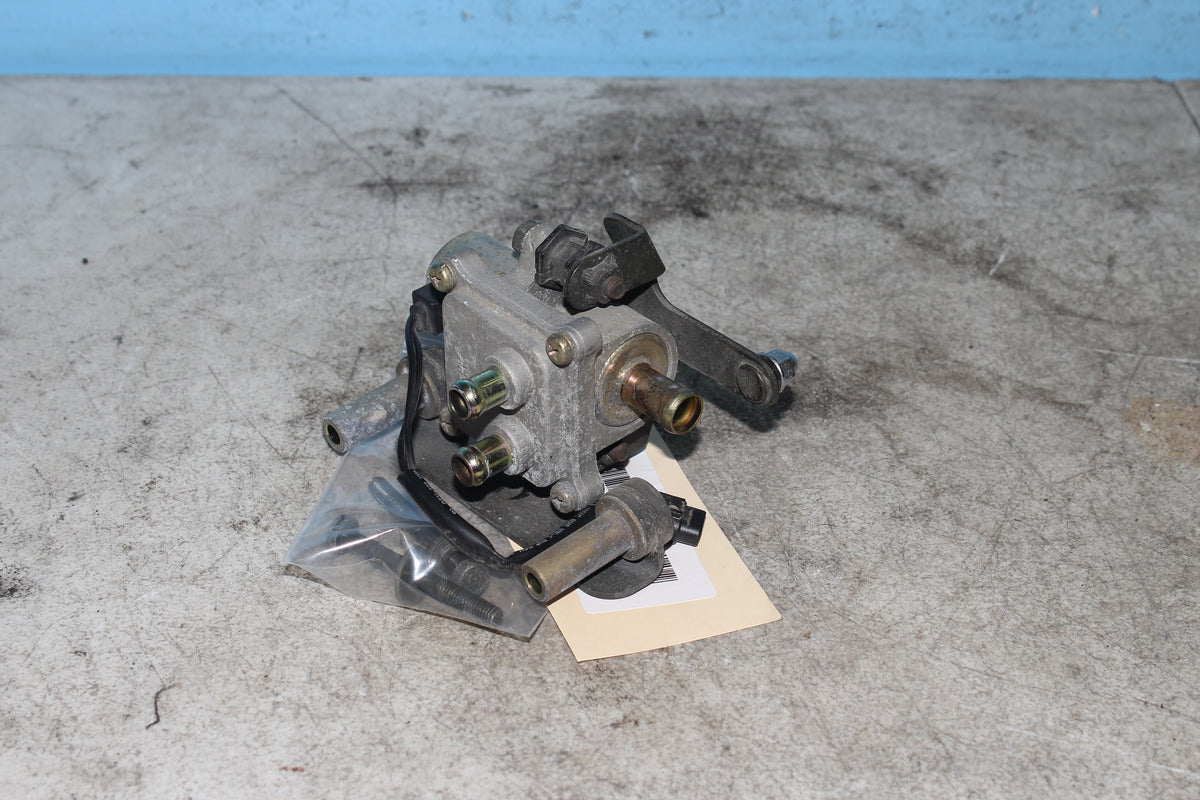 05-09 Suzuki Boulevard C50T VL800 Secondary 2nd Air Valve Solenoid Intake