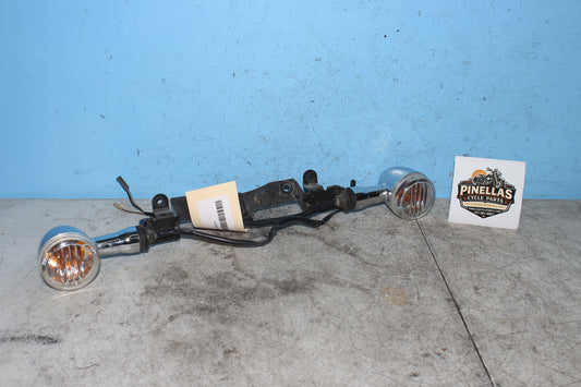 05-09 Suzuki Boulevard C50T VL800 Front Turn Signal Light Bar Mount Left Right