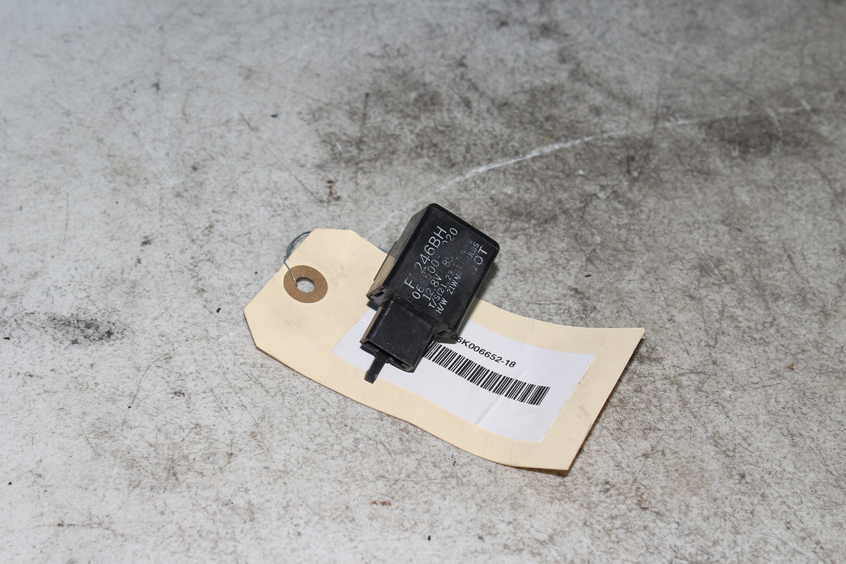 06-26 Kawasaki Vulcan VN900B Classic Turn Signal Relay Flasher Blinker Switch