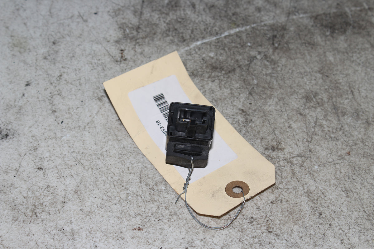 06-26 Kawasaki Vulcan VN900B Classic Turn Signal Relay Flasher Blinker Switch