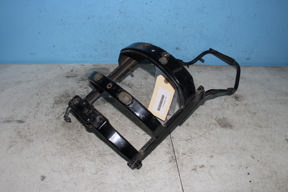 06-26 Kawasaki Vulcan VN900B Classic Rear Fender Brace Reinforce Frame Mount