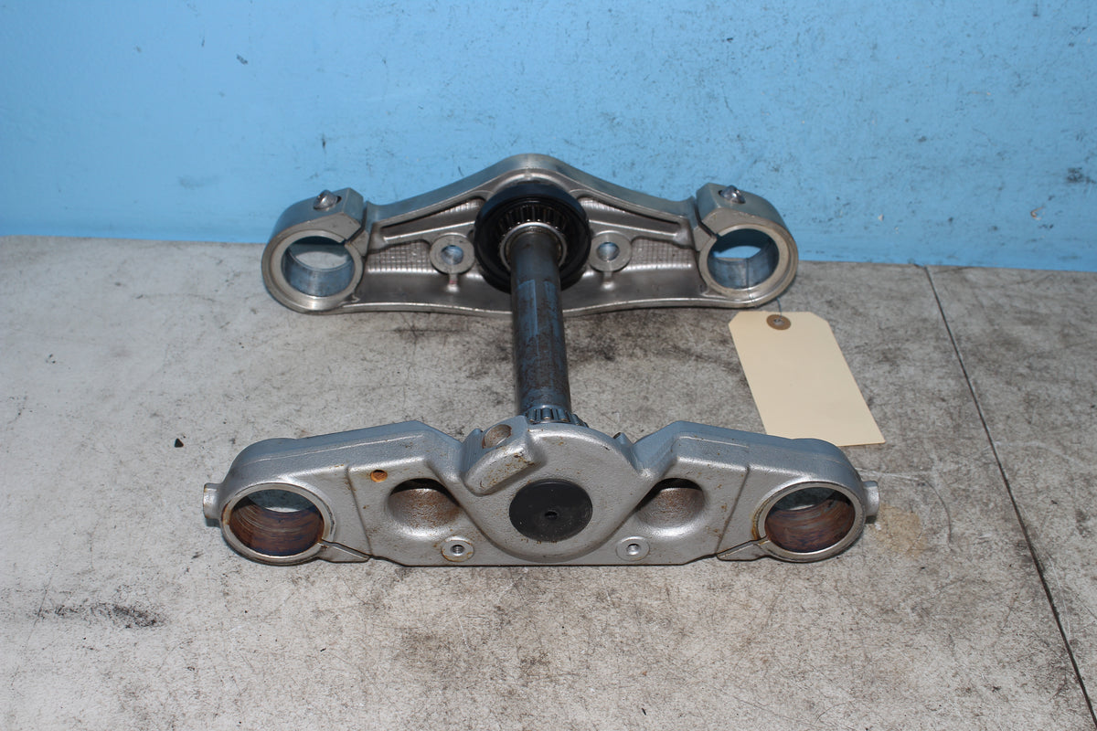 06-26 Kawasaki Vulcan VN900B Classic Triple Tree Steering Stem Fork Clamp