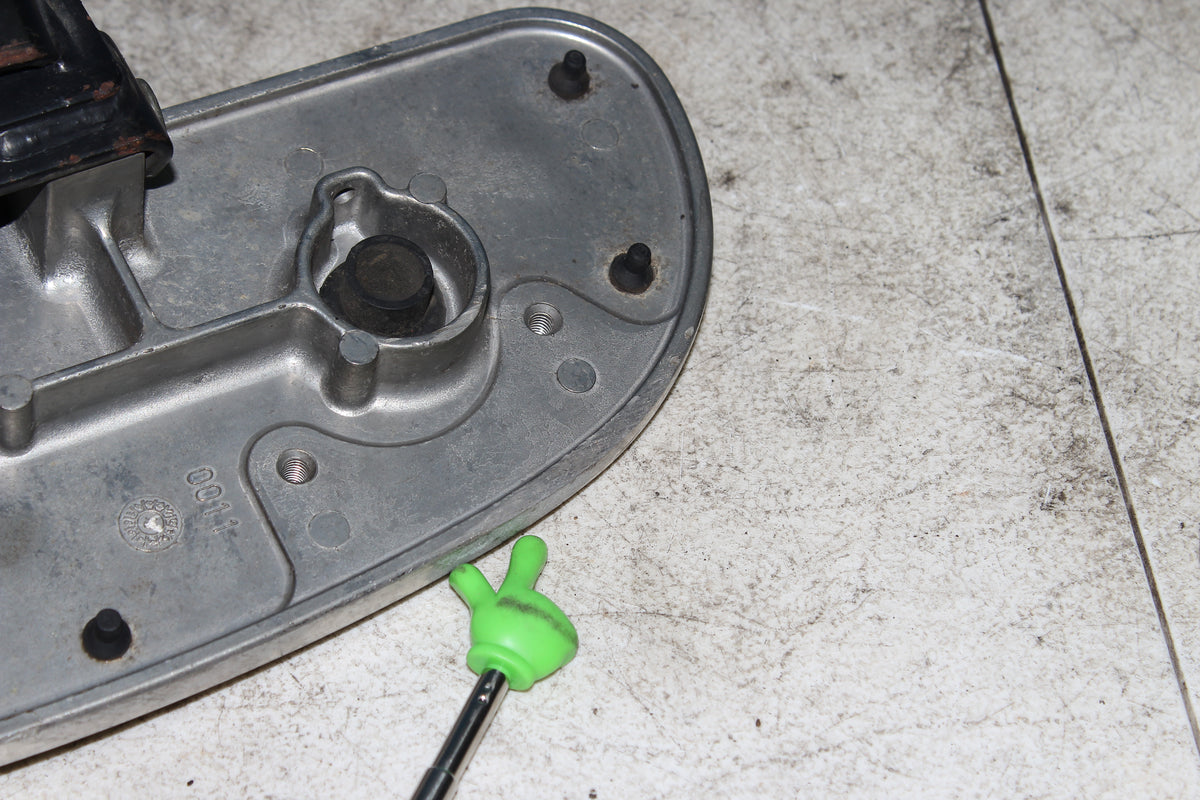 06-26 Kawasaki Vulcan VN900B Classic Right Driver Floorboard Front Foot Rest
