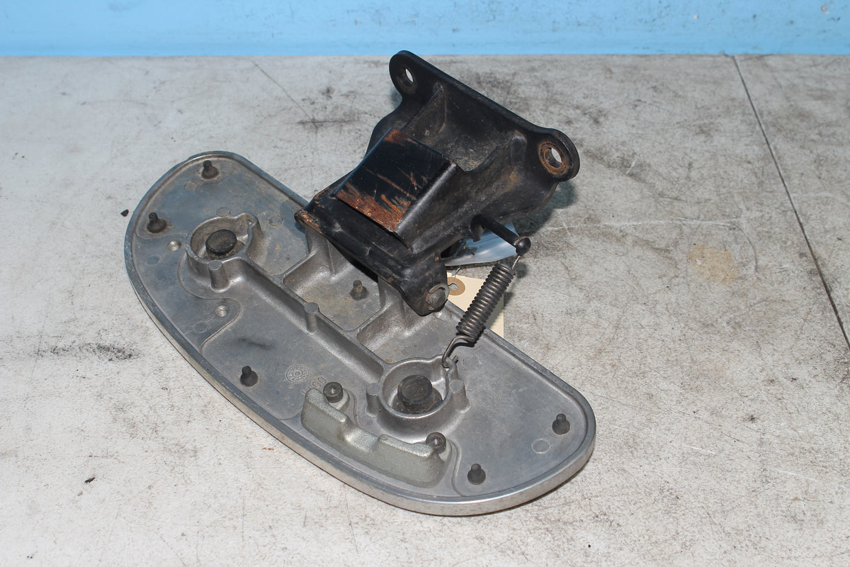 06-26 Kawasaki Vulcan VN900B Classic Left Driver Floorboard Front Foot Rest