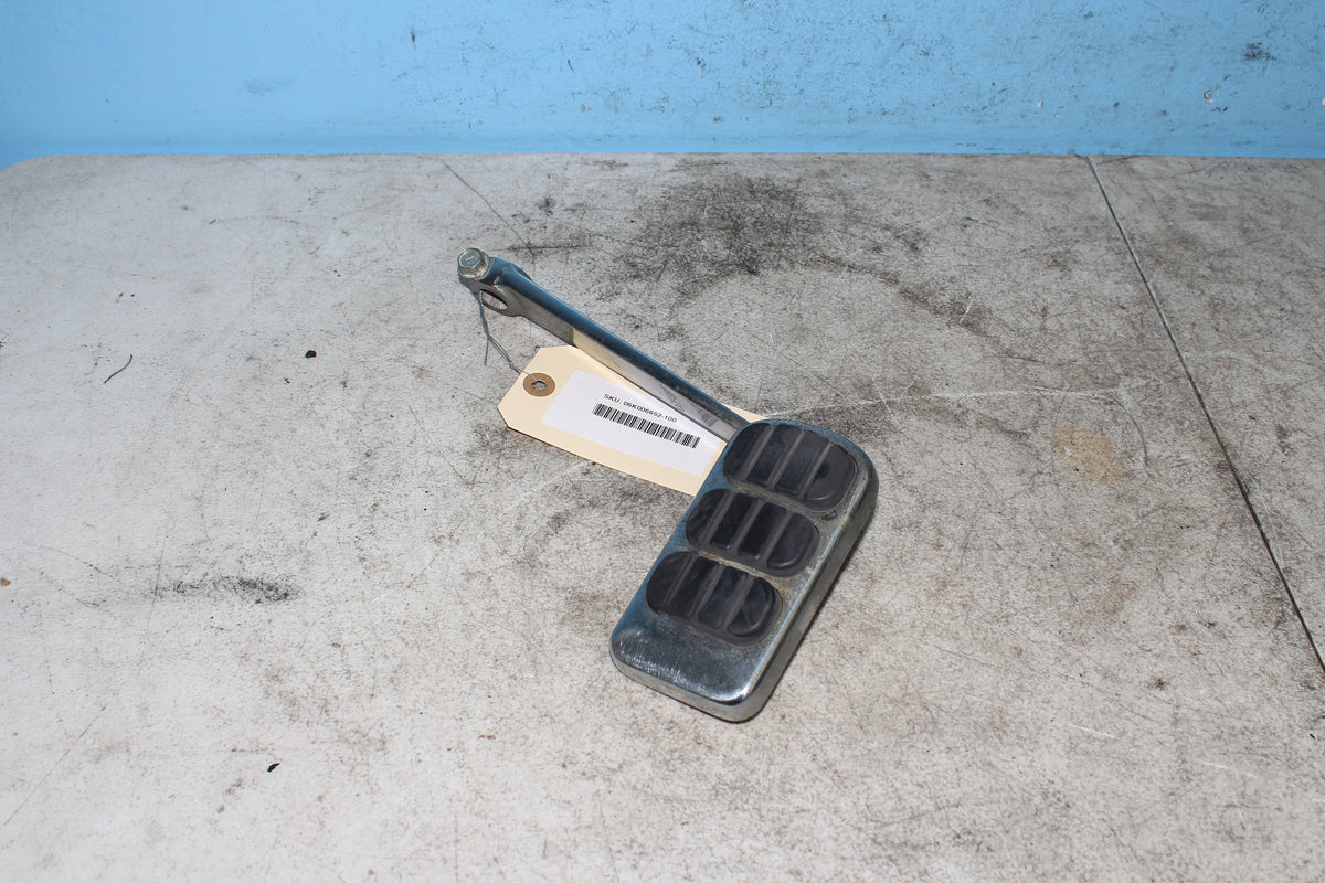 06-26 Kawasaki Vulcan VN900B Classic Rear Brake Pedal Lever