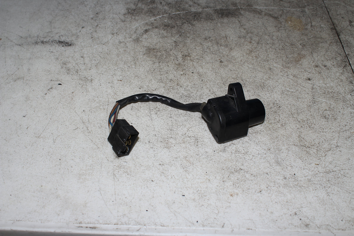 06-26 Kawasaki Vulcan VN900B Classic Ignition Switch Gas Cap Seat Lock Latch KEY