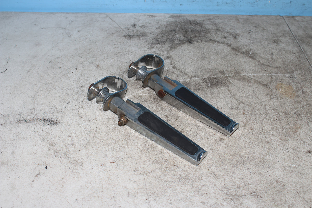 06-26 Kawasaki Vulcan VN900B Classic 1.25" Highway Pegs Aftermarket