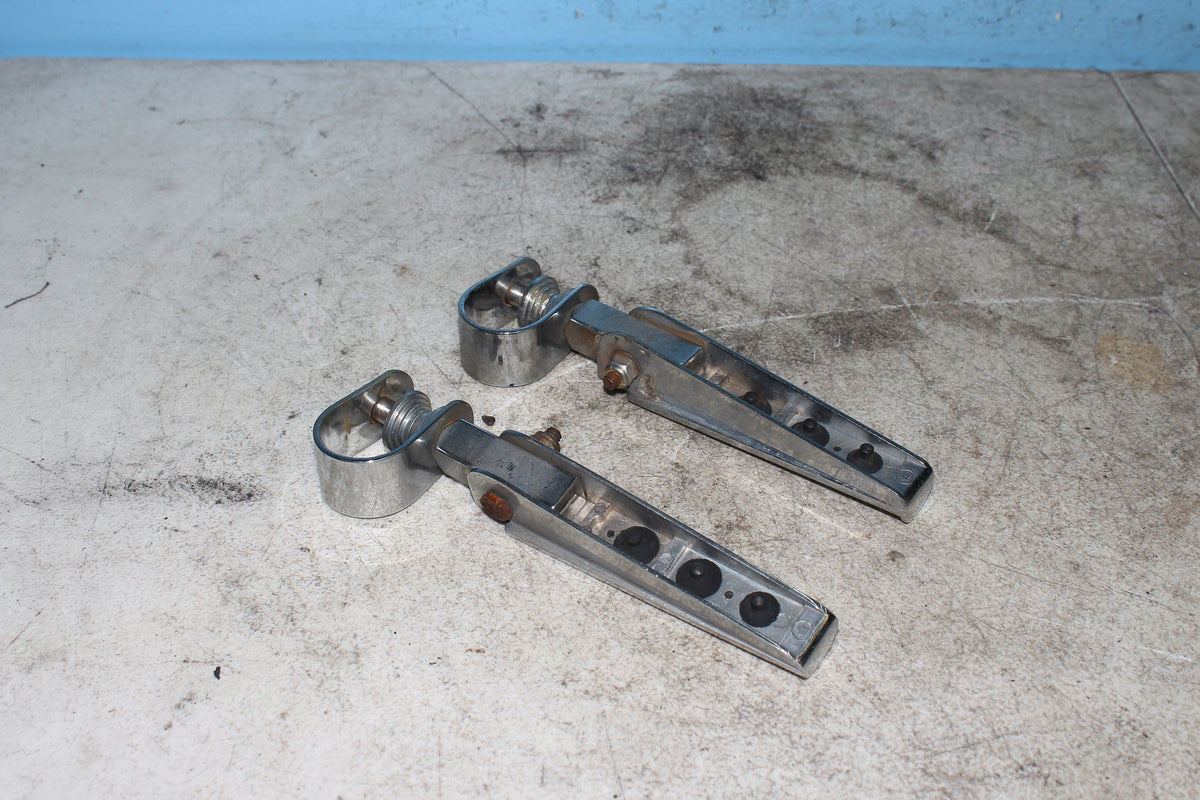 06-26 Kawasaki Vulcan VN900B Classic 1.25" Highway Pegs Aftermarket