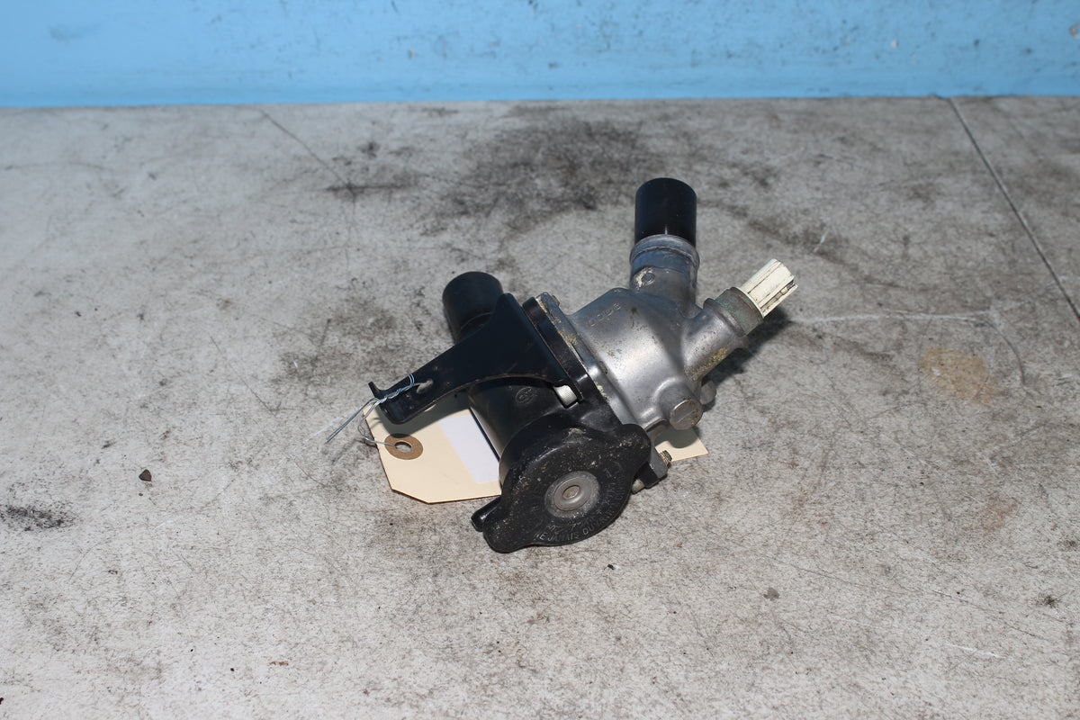 06-26 Kawasaki Vulcan VN900B Classic Thermostat Housing Coolant Filler Neck Cap