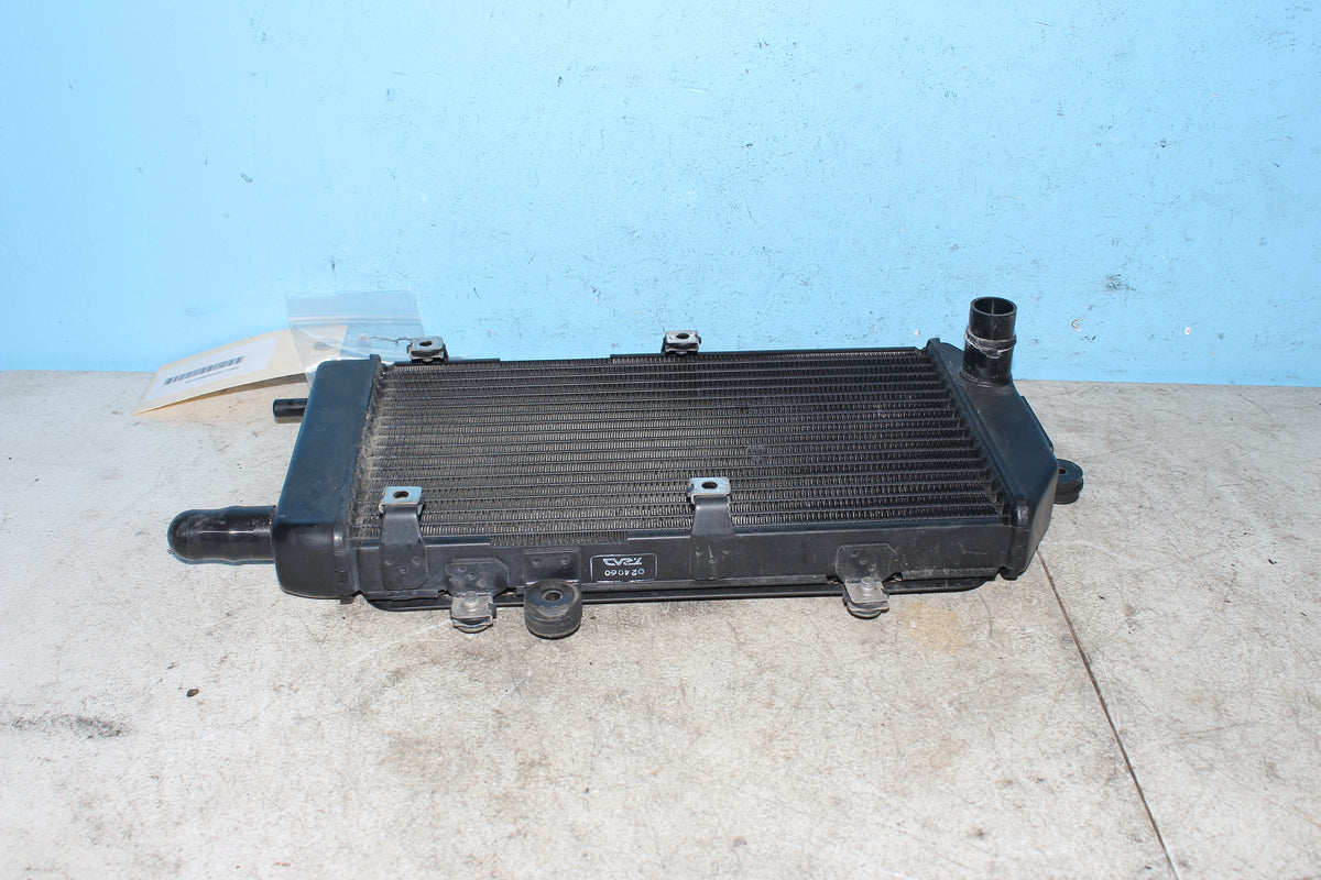 06-26 Kawasaki Vulcan VN900B Classic Radiator Engine Coolant Rad Motor
