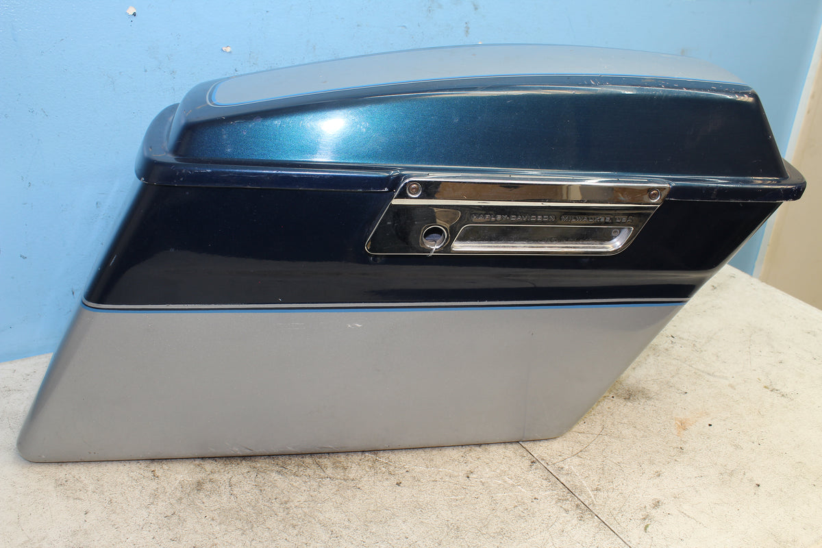 97-06 Harley FLHTCUI Electra Glide Right Saddlebag Luggage Storage Blue Silver