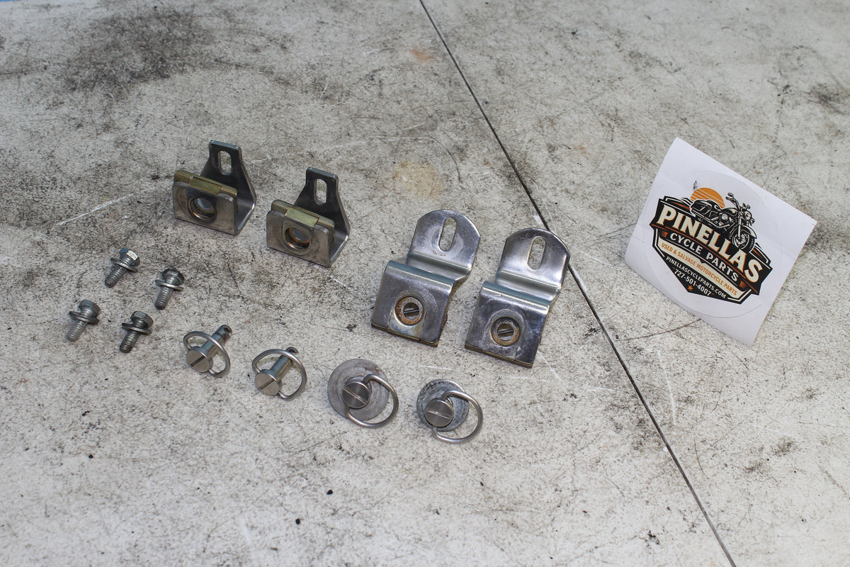 97-06 Harley FLHTCUI Electra Glide Saddlebag Mount Bracket Quick Release Lock