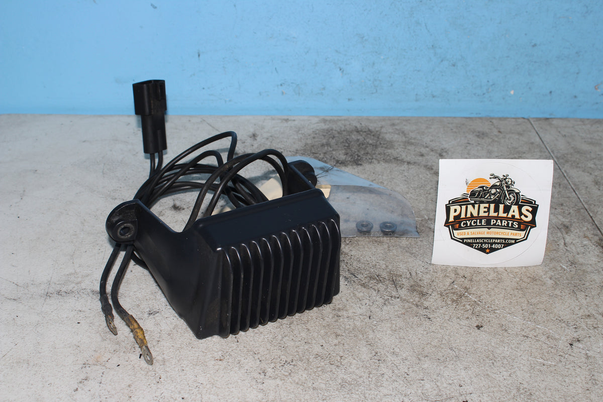 97-99 Harley FLHTCUI Electra Glide Rectifier Volt Regulator