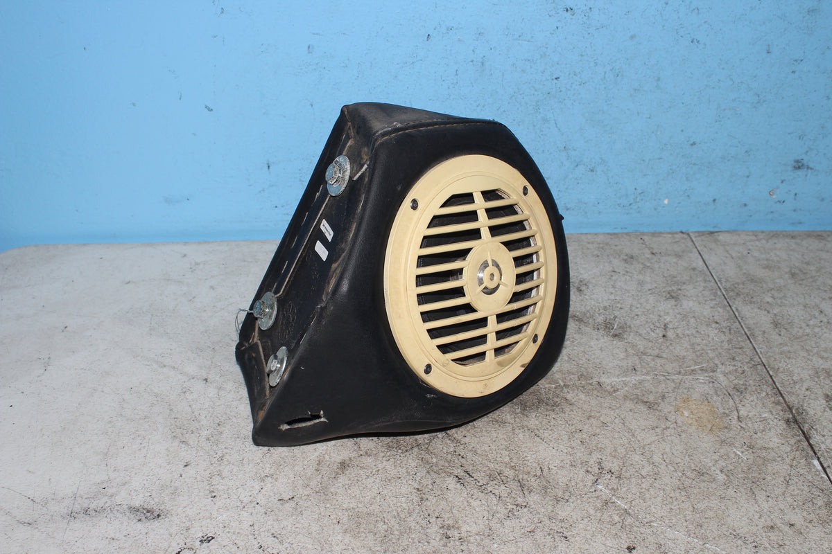 97-06 Harley FLHTCUI Electra Glide Rear Left Speaker Box Tour Pak Audio Pod