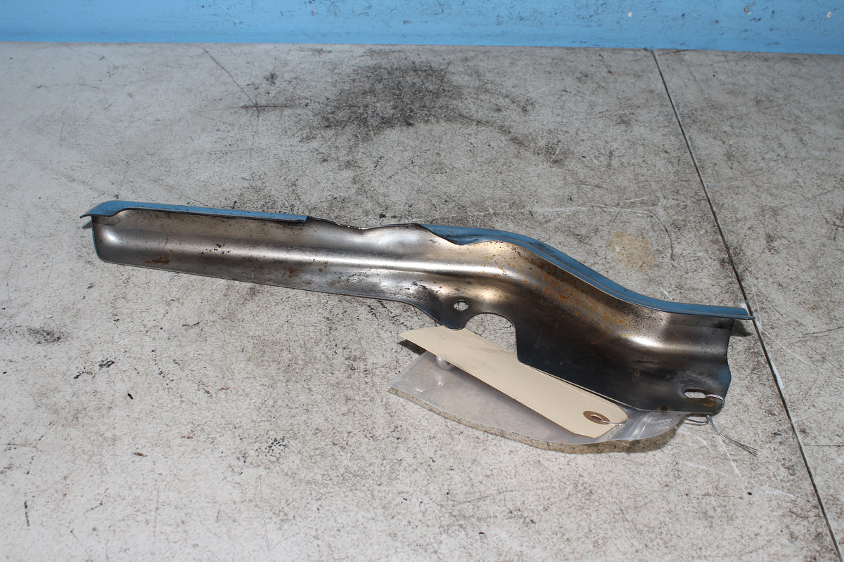 97-06 Harley FLHTCUI Electra Glide Left Sturt Cover Rear Fender Mount Chrome