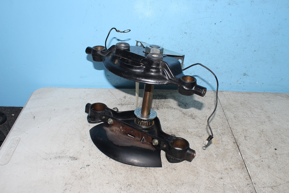 97-06 Harley FLHTCUI Electra Glide Triple Tree Fork Clamp Steering Stem