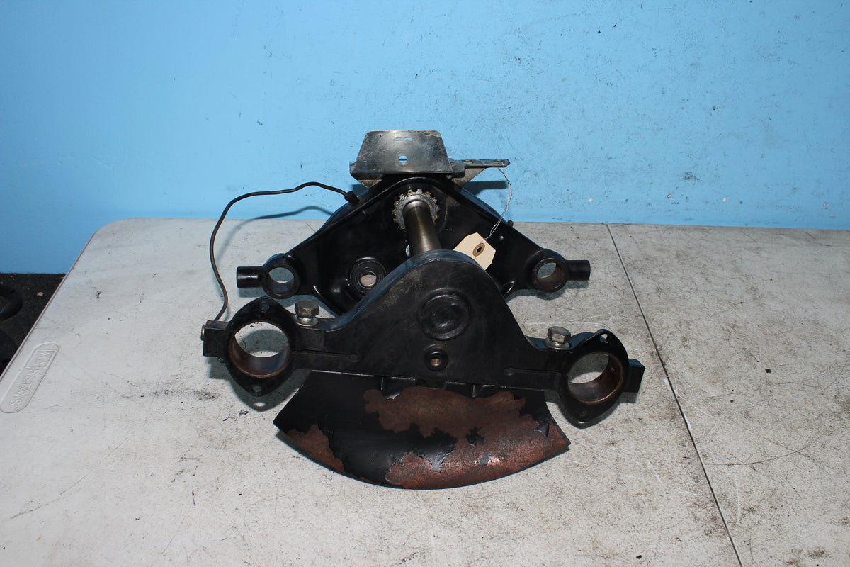 97-06 Harley FLHTCUI Electra Glide Triple Tree Fork Clamp Steering Stem