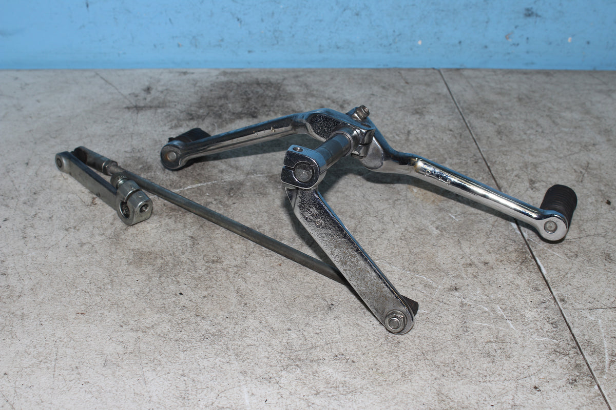 97-06 Harley FLHTCUI Electra Glide Shifter Heel Toe Shift Linkage Chrome