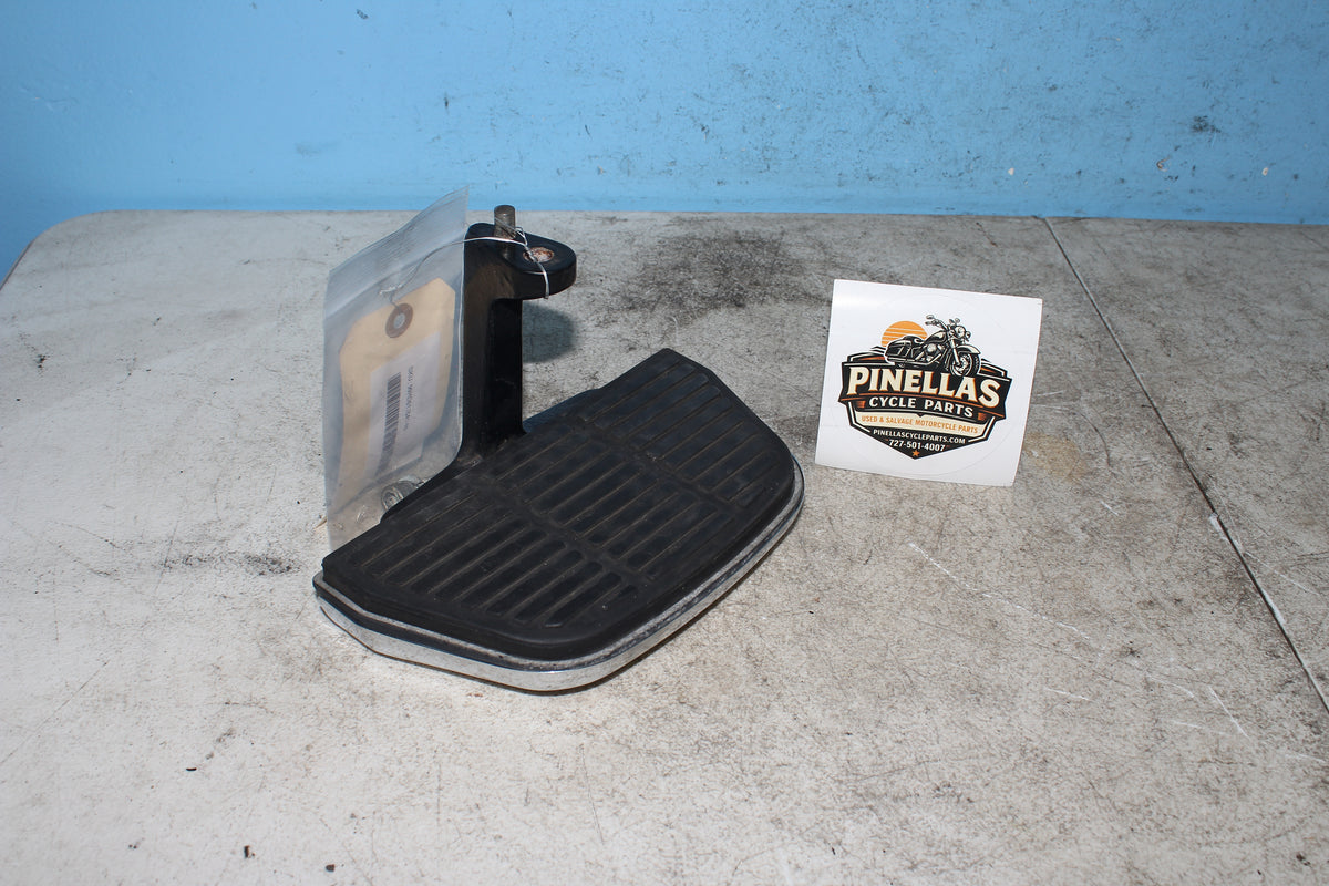 97-06 Harley FLHTCUI Electra Glide Right Passenger Floorboard Rear Foot Rest