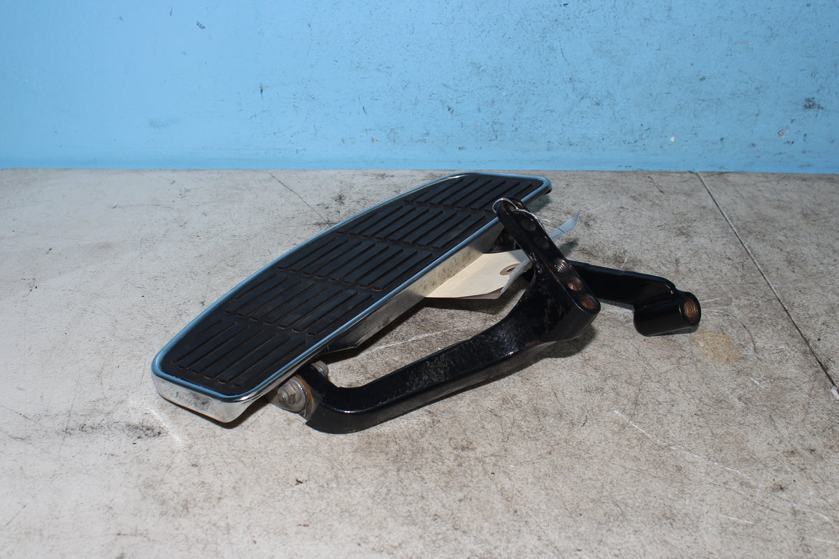 97-06 Harley FLHTCUI Electra Glide Left Floorboard Front Driver Foot Rest