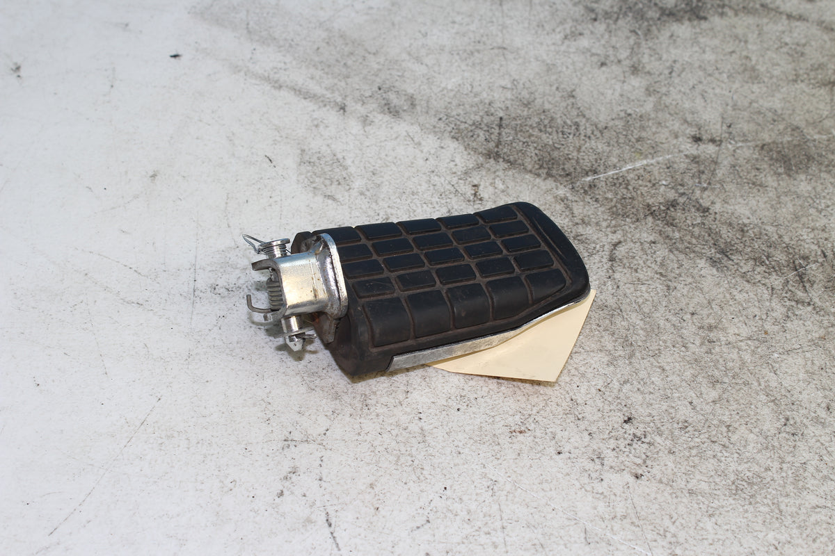 88-00 Honda Goldwing GL1500 Right Driver Foot Peg Foot Rest