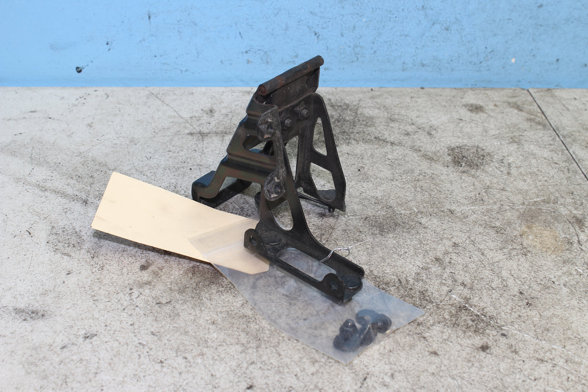 88-00 Honda Goldwing GL1500 Right Trunk Hinge Lid Mount Bracket