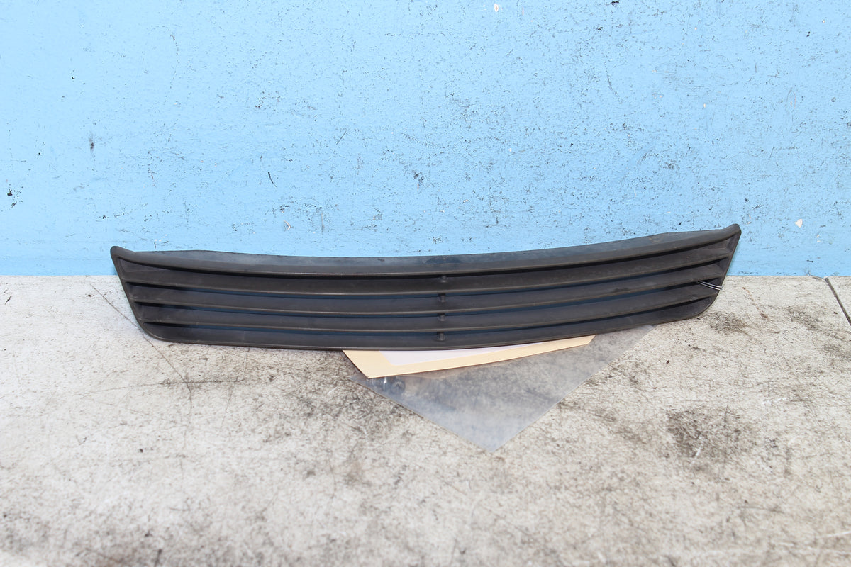 88-94 Honda Goldwing GL1500 Grille Front Fairing Lower Trim Vent