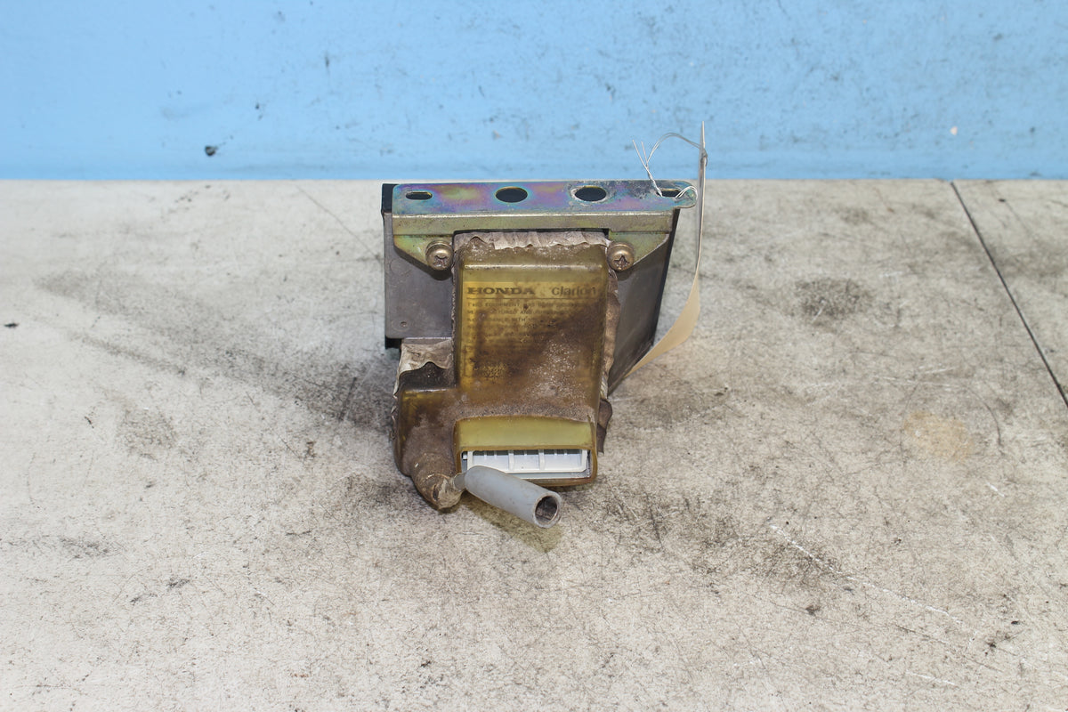 88-00 Honda Goldwing GL1500 CB Transceiver Clarion Control Unit