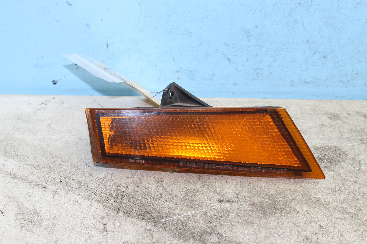 88-00 Honda Goldwing GL1500 Turn Signal Right Front Blinker Light Lamp