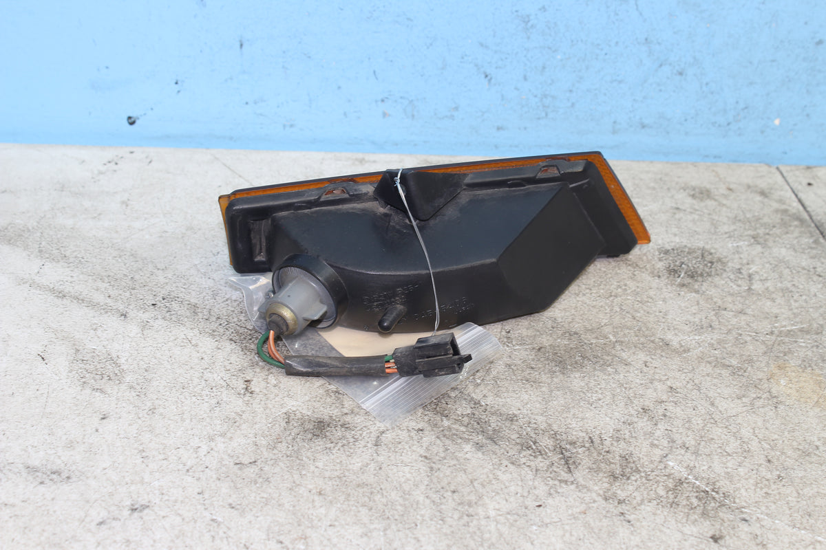 88-00 Honda Goldwing GL1500 Turn Signal Front Left Blinker Light Lamp