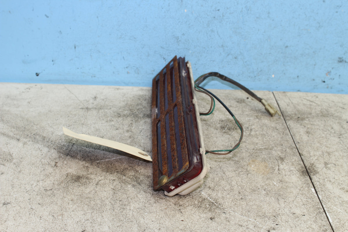 88-00 Honda Goldwing Rear Left Reflector Trunk Side Garnish Trim