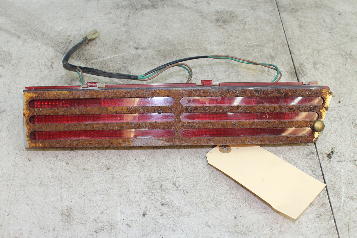 88-00 Honda Goldwing Rear Left Reflector Trunk Side Garnish Trim