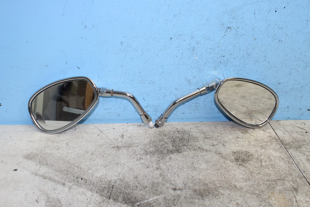 05-09 Suzuki Boulevard VL800 C50 Mirrors Right Left