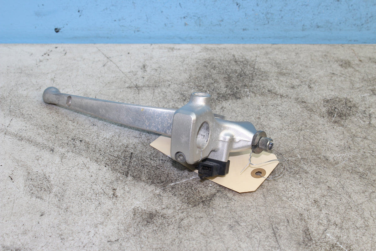 05-09 Suzuki Boulevard VL800 C50 Clutch Lever Mount Perch