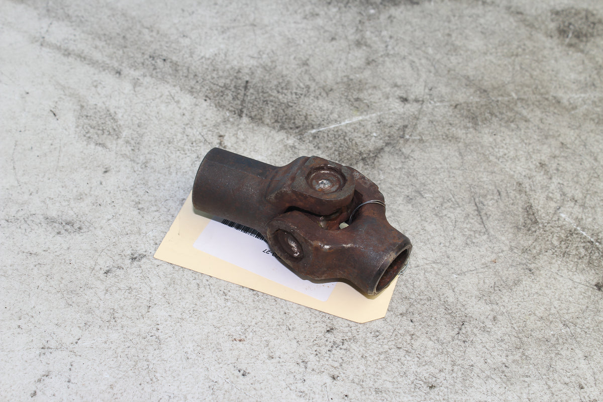 01-25 Suzuki Boulevard VL800 C50 Universal Drive U Joint