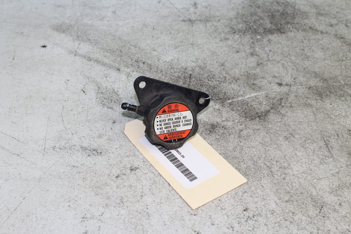 01-25 Suzuki Boulevard VL800 C50 Radiator Fill Neck Rad Engine Coolant Cap