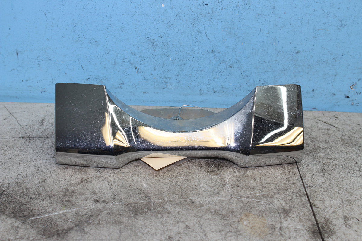 05-09 Suzuki Boulevard VL800 C50 Front Turn Signal Bracket Cover Chrome