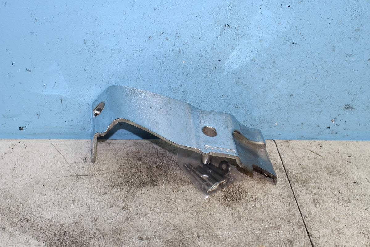 01-24 Suzuki Boulevard VL800 C50 Secondary Drive Cover Left Engine Motor Trim