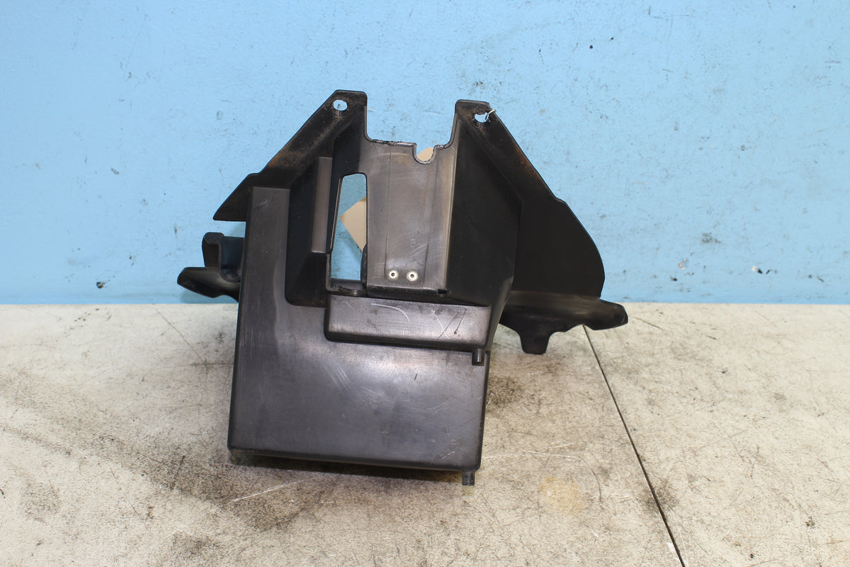 05-09 Suzuki Boulevard VL800 C50 Battery Box Electric Parts Holder Tray Tool